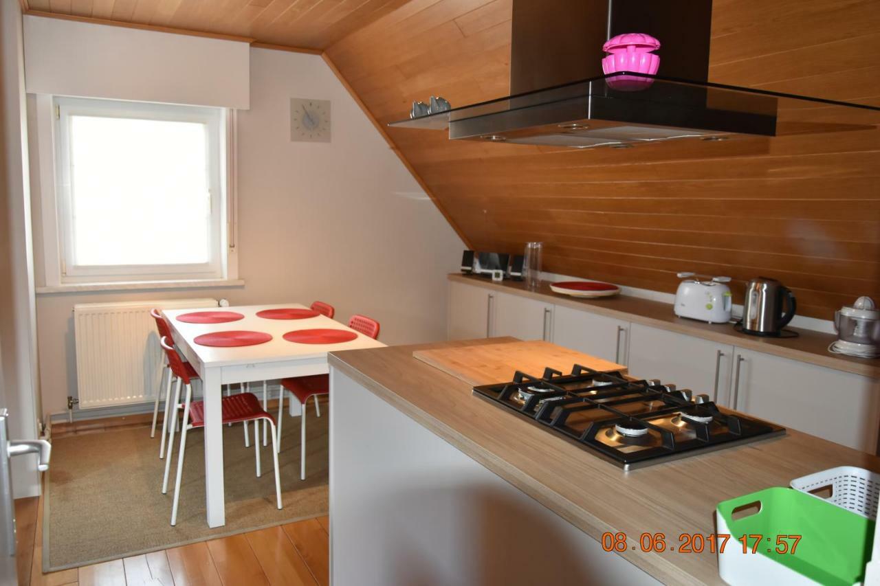 Damon II Apartment Poelkapelle Bagian luar foto